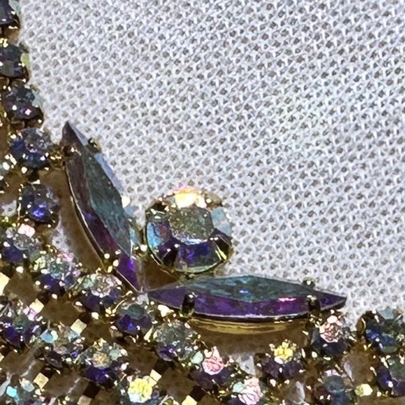 Signed "Artistic" Canadian vintage costume jewelry - Picture 7 of 15